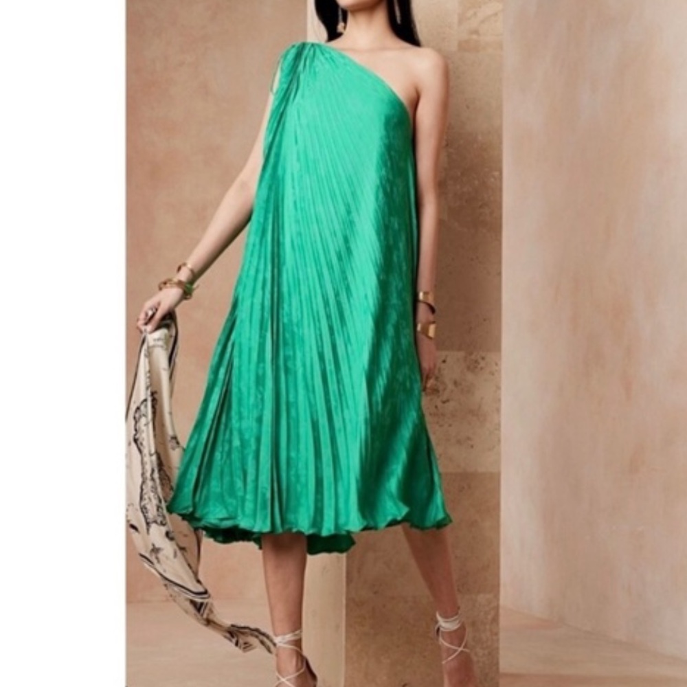 Banana Republic One-Shoulder Pleated Emerald Green Dress